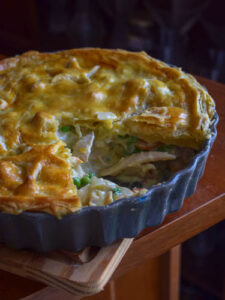 Chicken and mushroom pie (tourte britannique au poulet et champignons)