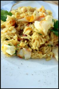 Kedgeree (riz au curry et haddock plat britannique)