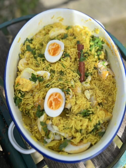 Kedgeree (riz au curry et haddock plat britannique)