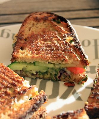 Mumbai Sandwich (sandwich végétarien indien)