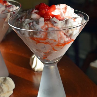 Eton Mess (recette minute aux fraises et histoire du dessert anglais)