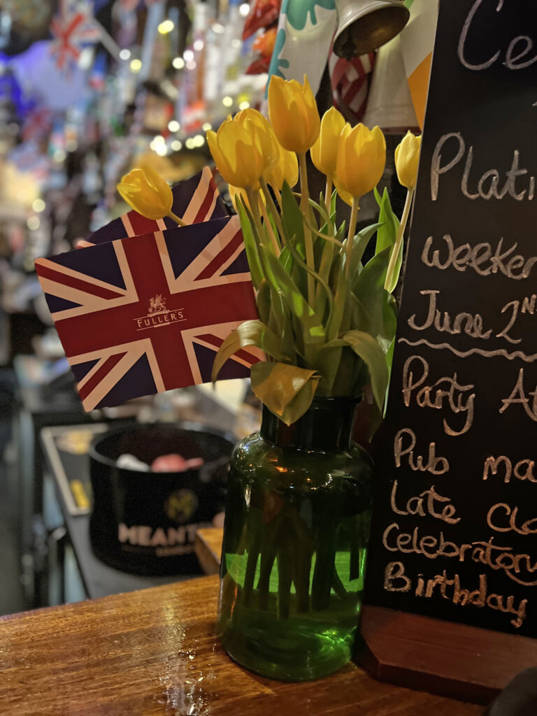 Churchill Arms, Pub historique à Londres