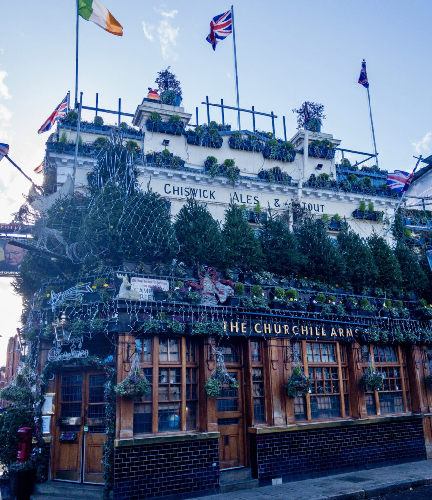 Churchill Arms, Pub historique à Londres