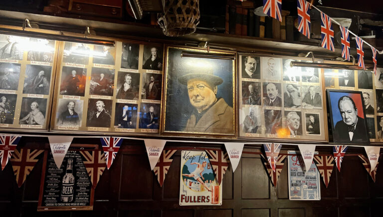 Churchill Arms, Pub historique à Londres