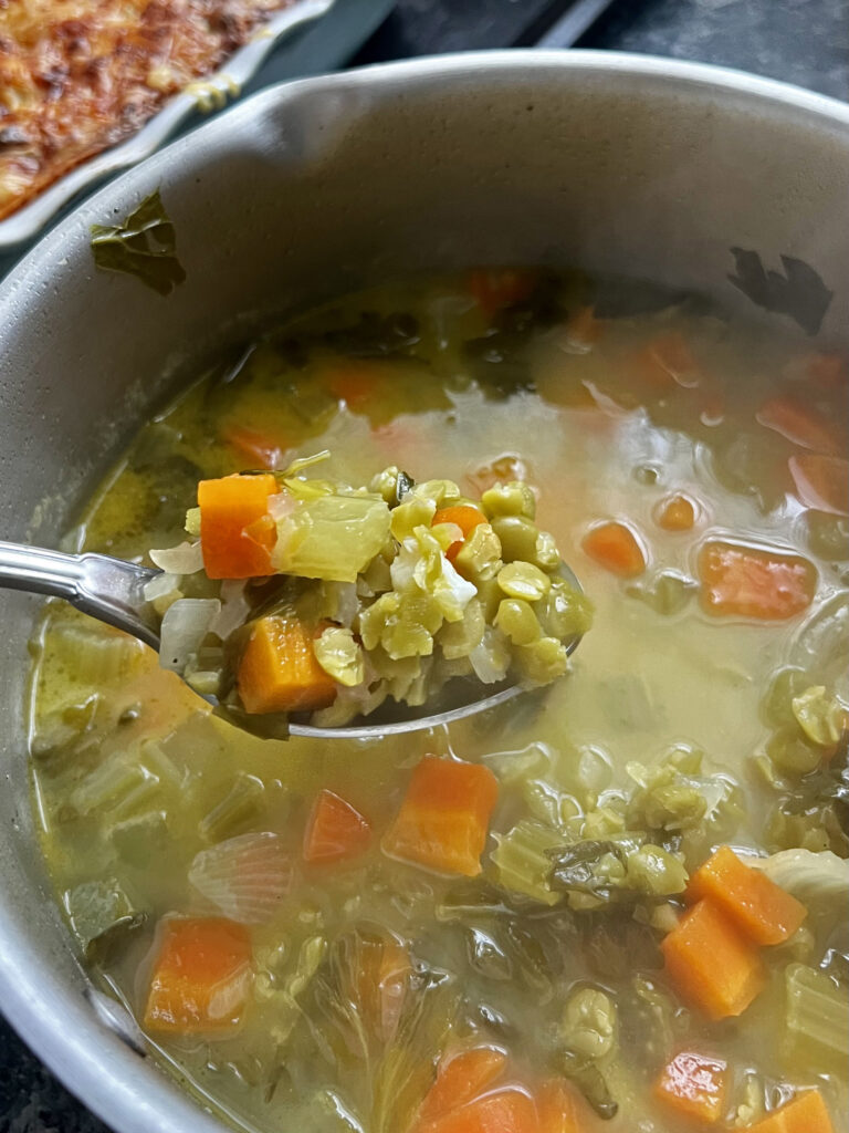 Soupe de pois cassé et jambon (slipt pea and ham soup)