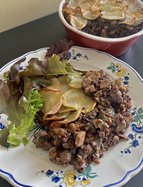 Champignons de Paris et lentilles hotpot