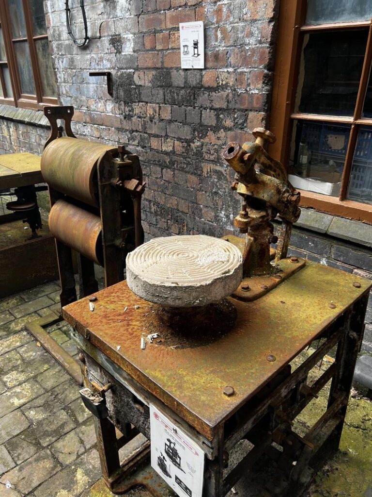 Middleport pottery, Burleigh pottery factory