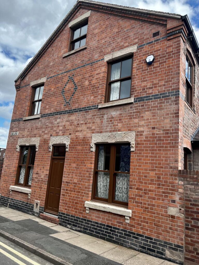 Middleport pottery, Burleigh pottery factory