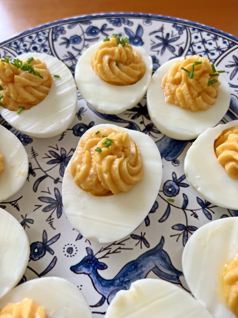 Les Devilled Eggs (œufs mimosa)