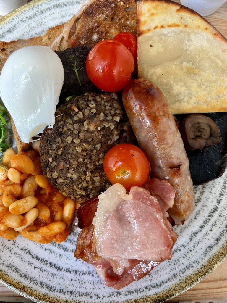 Le Full Scottish Breakfast traditionnel