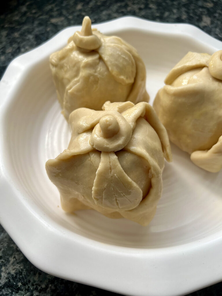 Baked Apple Dumplings (Pommes en croûte cuites au four)