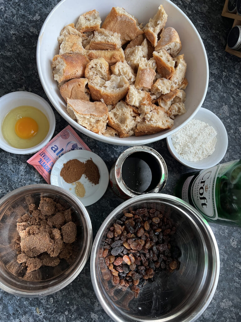 Irish Gur Cake Le Gâteau aux restes de pain Irlandais