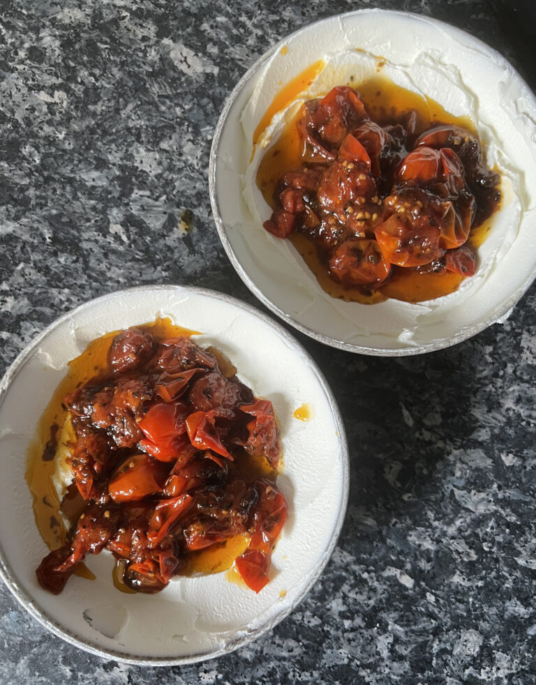 Labneh aux tomates confites d’Ottolenghi