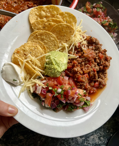 Chili con carne et salsa de tomates de Thomas Straker