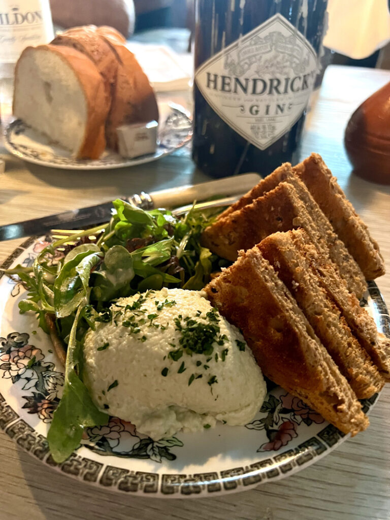 Maggie Jones’s, Restaurant cuisine anglaise à Londres