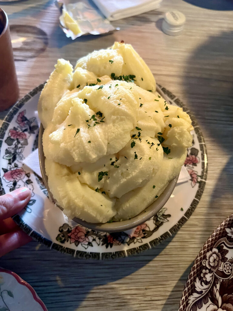 Maggie Jones’s, Restaurant cuisine anglaise à Londres