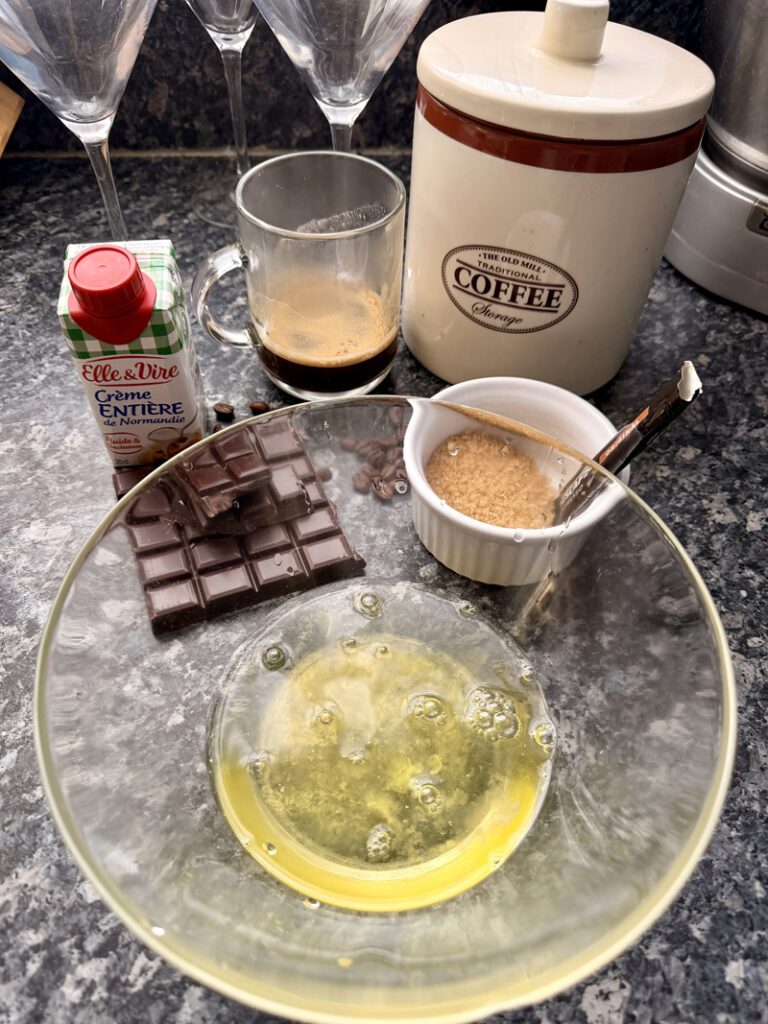 Mousse au chocolat Espresso Martini