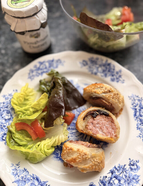 Sausage rolls à l’oignon caramélisé (petits feuilletés anglais)