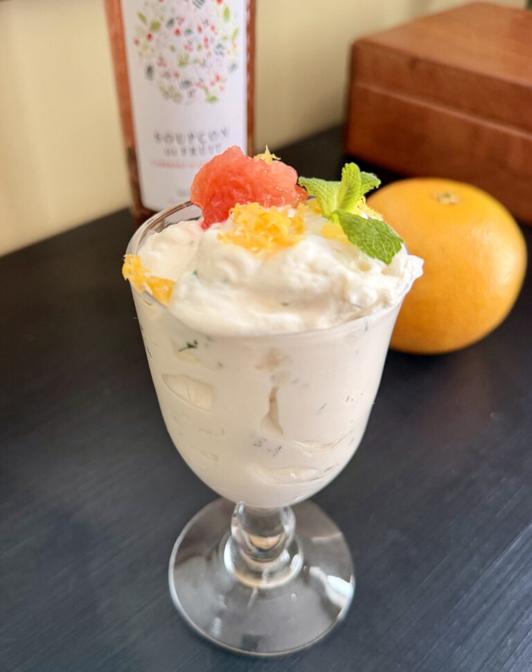 Syllabub au pamplemousse et à la menthe