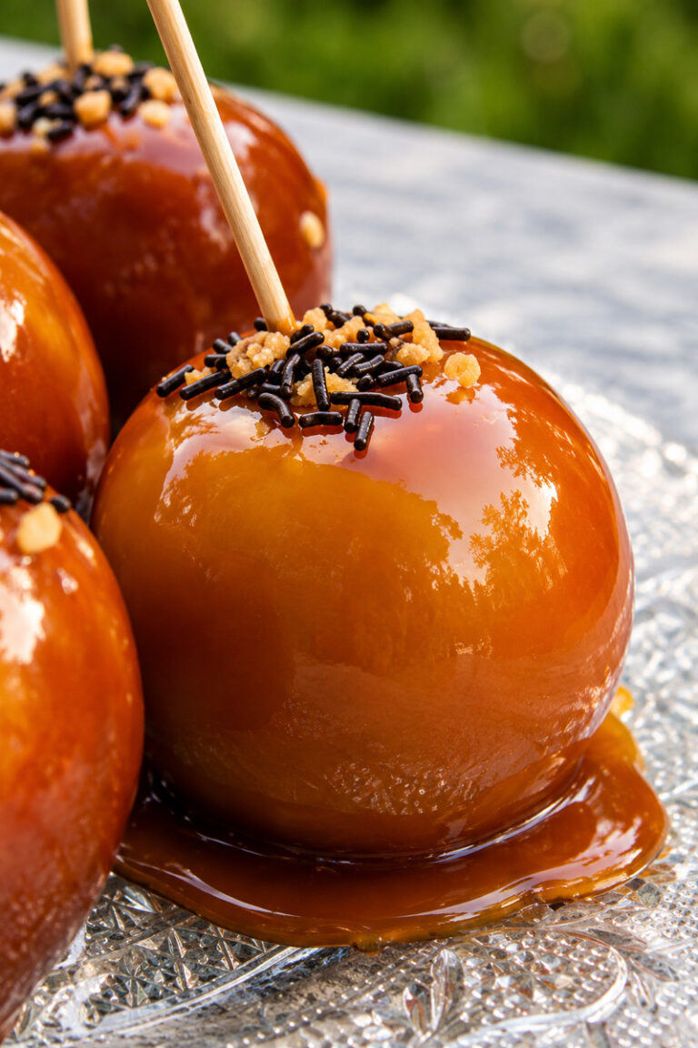 Toffee Apples (pommes d’amour au caramel)